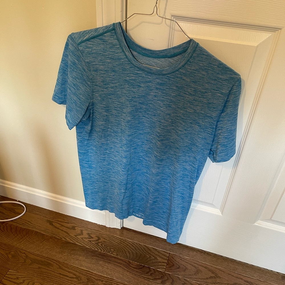 Mens lululemon small but fits a medium